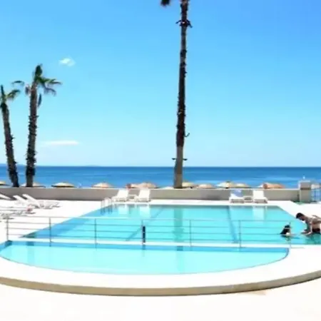 Hattusa Vacation Beach 3* Balıkesir